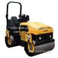 Garantia de fábrica Venda Quente 3 Ton Compactador de rolo vibratório de estrada FYL-1200